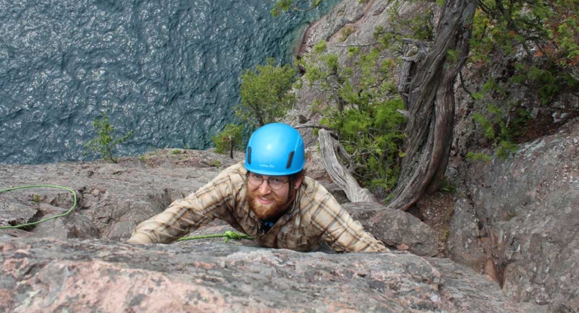 adults learn rock climbing in minnesota